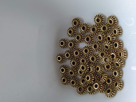 (A931) Konektori perle cvet zlatna boja 50kom