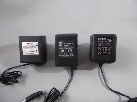 9V naizmenični (AC/AC) strujni adapteri