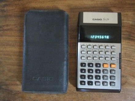 CASIO fx-29 stari kalkulator iz 1977. godine