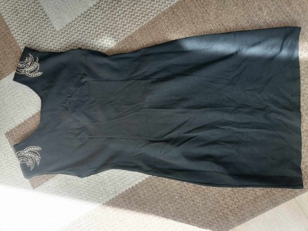 Crna elegantna haljina nitne M