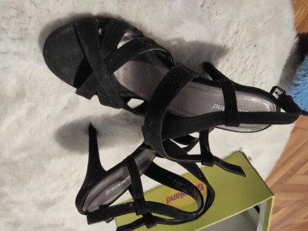 Crne elegante sandale