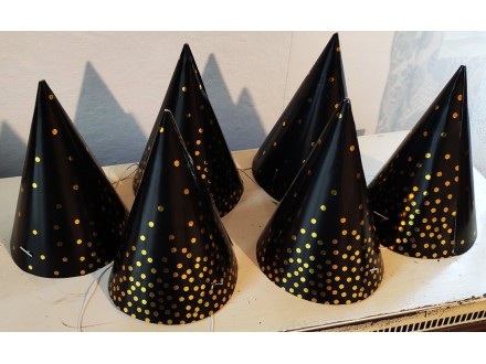 Crno-zlatne kartonske kape za proslavu sa elastikom