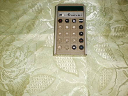 EI Minitron 811B - stari kalkulator