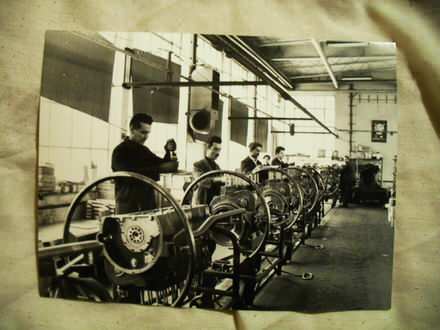 Fabrika motornih vozila - 2