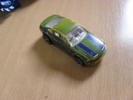 HOT WHEELS - FORD MUSTANG GT