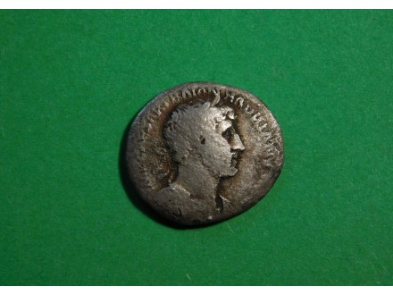 Hadrian (117-138 AD) - srebro - Denar - Victory