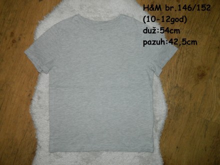 H&M kvalitetna majica br.146/152-kao NOVA