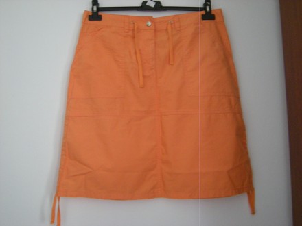 Identik  narandžasta suknja 38-40 (nije nošena)