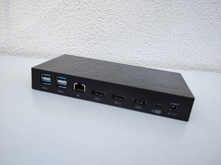 Kensington K38249 Universal USB-C Tri-Video Docking