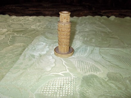 Krivi toranj Pisa - suvenir visine oko 9 cm