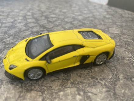 Lamborghini Aventador 50thAnniversary 1:64