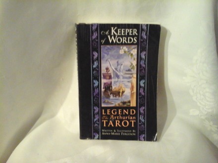 Legend the Arhurian Tarot knjiga o tarot kartama