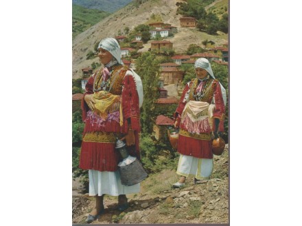Makedonija / Devojki od seloto Smilevo