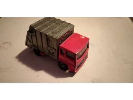 Matchbox kamion smecar, England, 1:87(7,7 cm)odlican