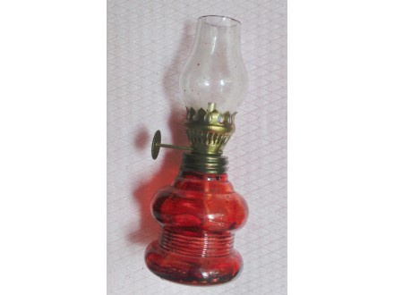 Minijaturna petrolejska lampa iz 60-ih, RARITET