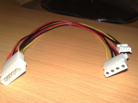 Molex adapter-nastavak musko zenski sa flopi konektorom