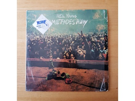 Neil Young - Time Fades Away (ESP)