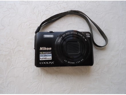 Nikon COOLPIX S7000 Digital Camera 16MP 20 x Zoom - Crn