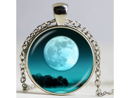 Ogrlica iz `Mesečeve kolekcije` 1