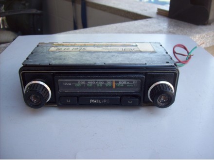 PHILIPS stari auto radio iz 1975 godine(22RN351 Spyder)