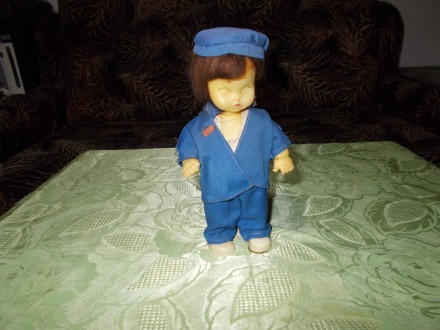 Pionir - stara ruska plasticna lutka iz 60-ih godina