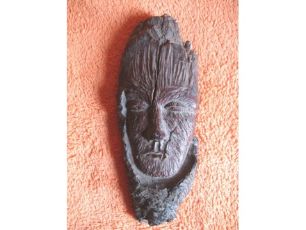 Posmrtna drvena figura