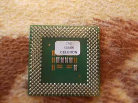 Procesor Intel PGA 370 766MHz- neispitan