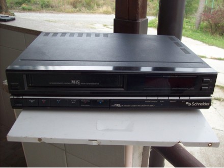 Schneider VHS video rekorder SVC 265RC