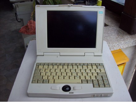 Siemens Nixdorf retro laptop 486(PCD-4NL)