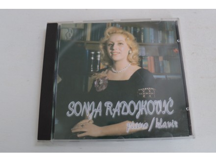 Sonja Radojković, piano/klavir