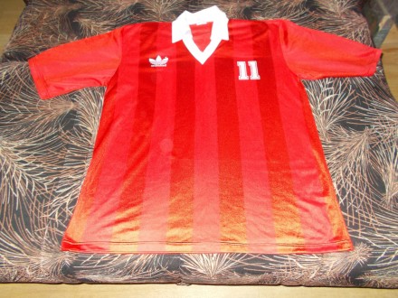 Stari Adidas dres iz 90-ih godina - XL velicina