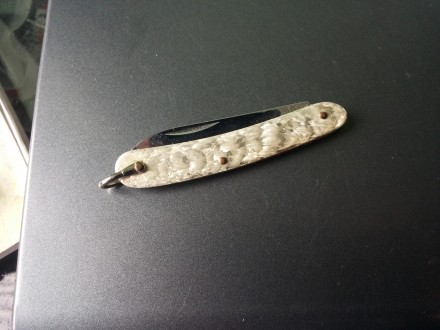 Stari nozic-britva mali sivi Made in China-RARE
