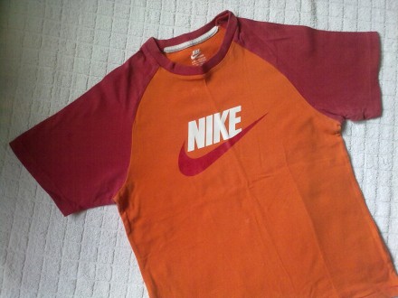 **Nike  Sports Wear**fantasticna pamucna majica,vel.152