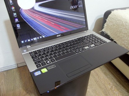 Acer Aspire V3-771G 17,3` i5/12GB/750hdd/Dve Grafike