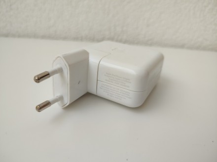 Apple A1070 iPod FireWire Port adapter