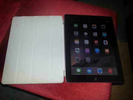 Apple iPad 2 3G + WiFi 32Gb - Odlicno stanje!