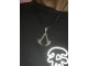 Assassns Creed ogrlica u dve boje slika 2