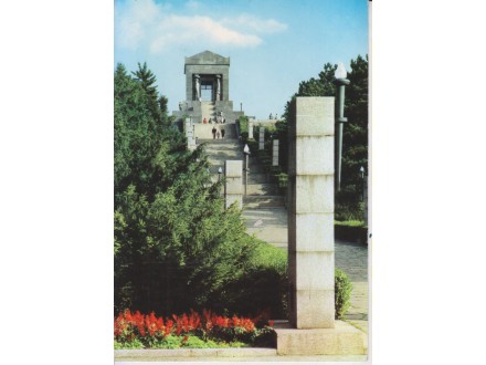 BEOGRAD / Avala - Spomenik Neznanom junaku