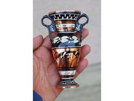 Bakarna grčka vaza ručne izrade