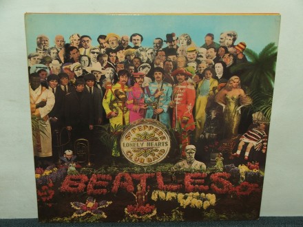 Beatles – Sgt. Peppers Lonely Hearts Club Band (UK)