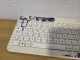 Bela bezicna Wireless cvetna tastatura Logitech K360 slika 4