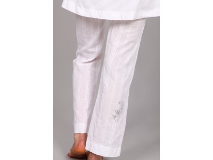 Bele pamučne pantalone sa vezom