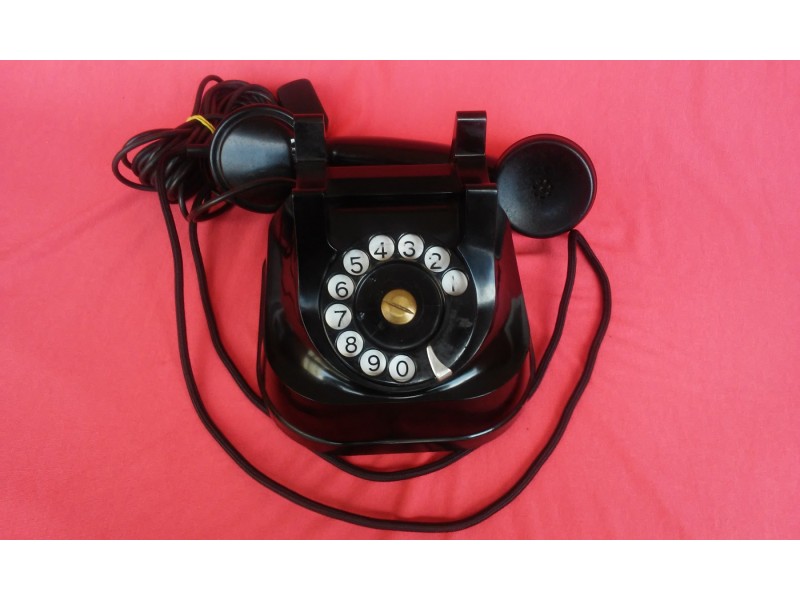 Belgijski bakelitni telefon – IZUZETNO REDAK