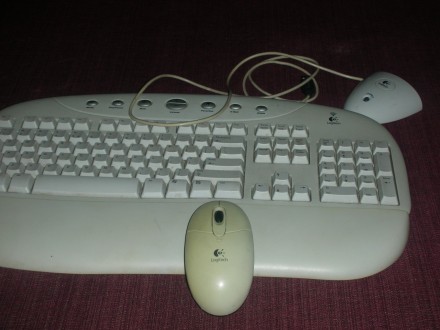 Bežični miš i tastatura Logitech