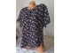 Bluza ženska teget cvetna,kratak rukav veći broj slika 3