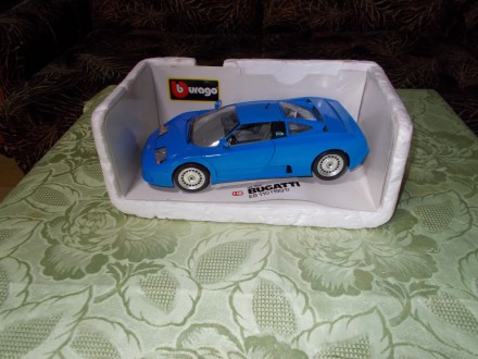 Bugatti EB 110 (1991) - Burago - 1/18