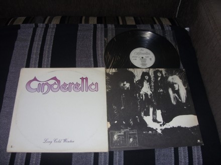 Cinderella – Long Cold Winter LP RTB 1988. Vg/nm