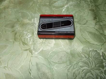 Crown Stereo Cassette Player SZ-33N