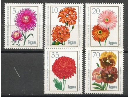 DDR,Flora 1975.,fali jedna,čisto