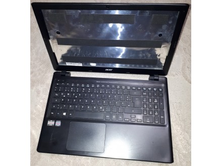 Delovi/Laptop Acer V5-551